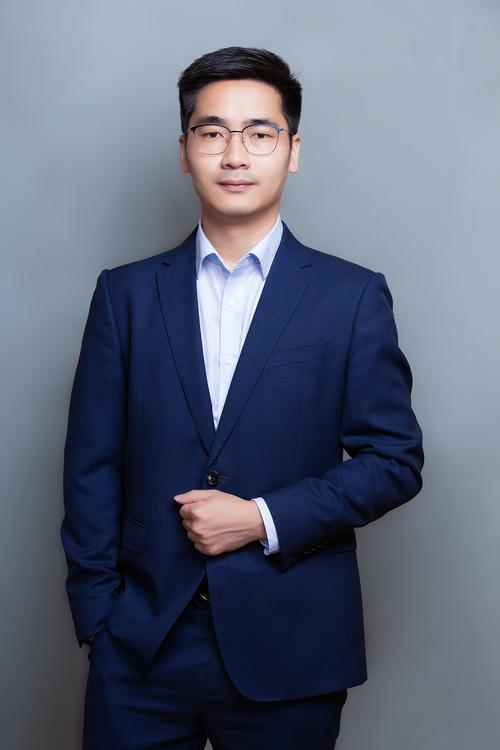 鲜余泽 美术指导负责人